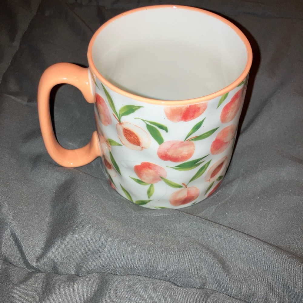 Peach Patterned Ceramic Mug
